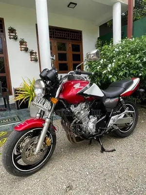 Honda CB4 Revo 2009
