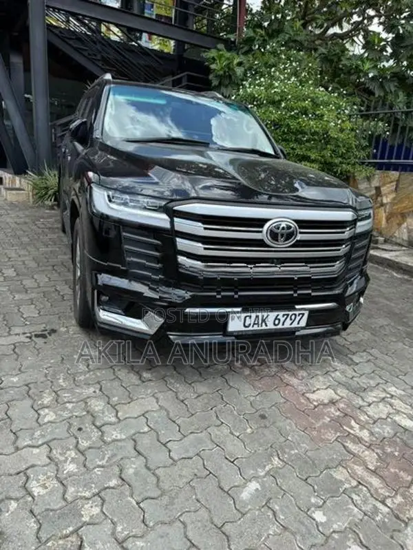 Toyota Land Cruiser Sahara V8 2015