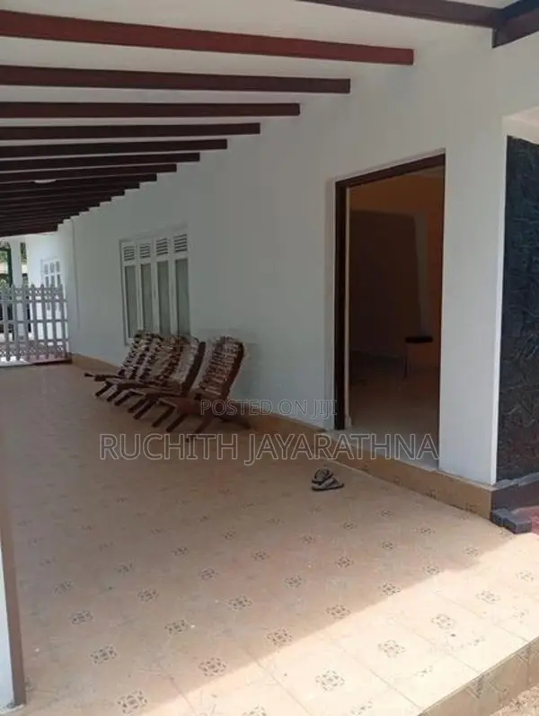 House for Rent Nagoda Close to Central Junction