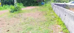Land for Sale in Athurugiriya