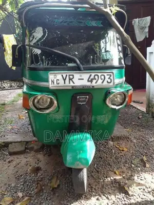 Bajaj RE 2011