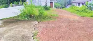 Land for Sale in Athurugiriya