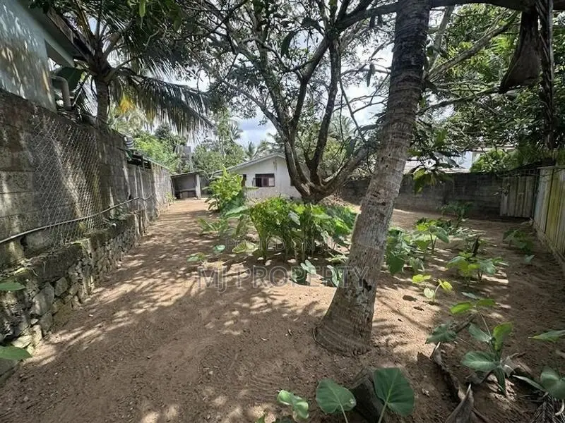 ( YS-1120) Valuable Residential Bare Land Sale in Kottawa