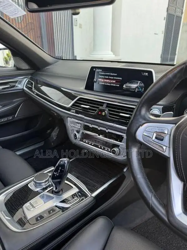 BMW 740e M Sport 2018
