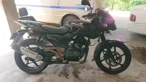 Bajaj Pulsar 180 2010