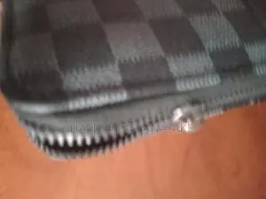 BVEIS Men Purse Long - Used