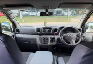 Nissan Caravan NV350 2016