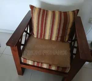 තේක්ක සෝෆා