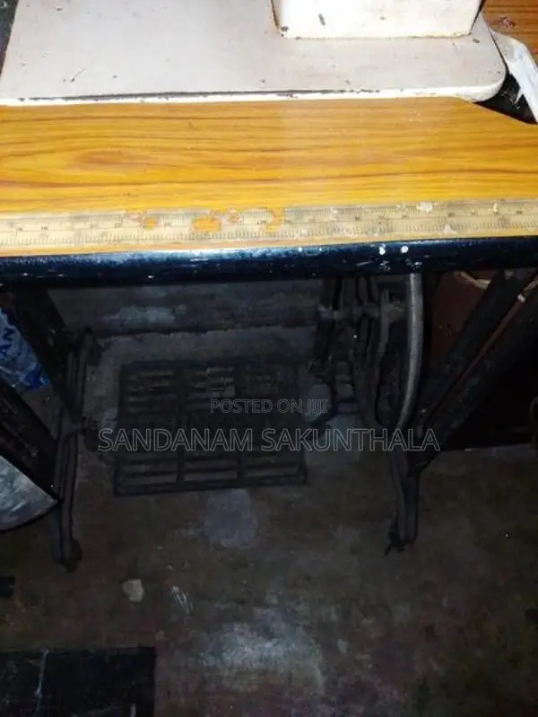 Zig Zag Sewing Machine
