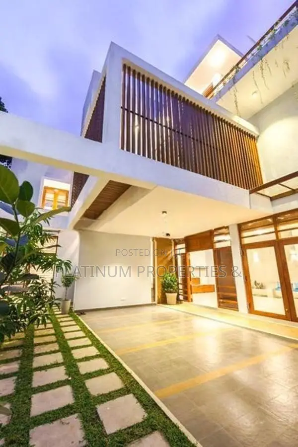 B/New Super Luxury Gated Community House For Sale In Piliyandala