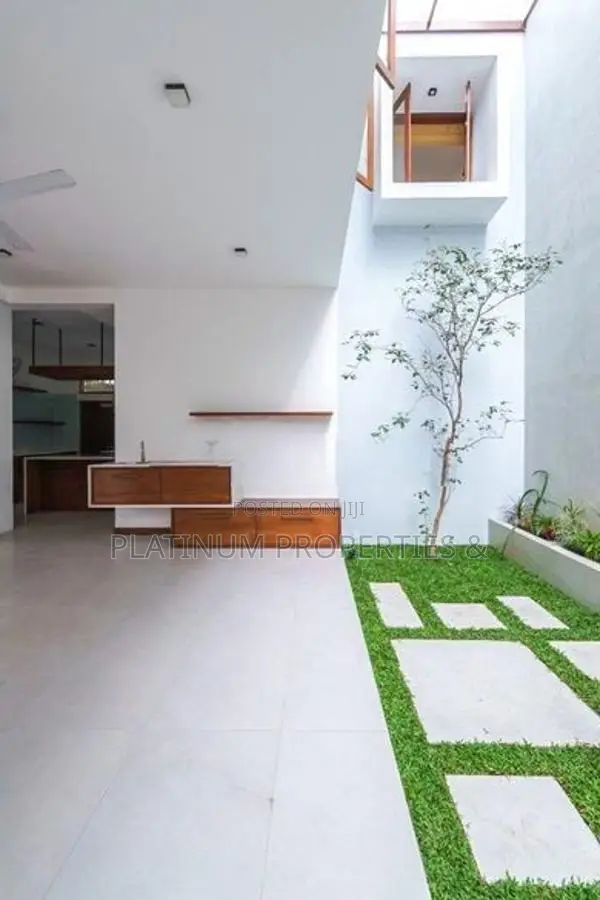 B/New Super Luxury Gated Community House For Sale In Piliyandala