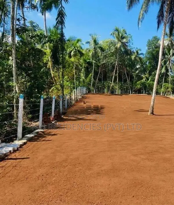 Super Land for Sale in Nittabuwa D06