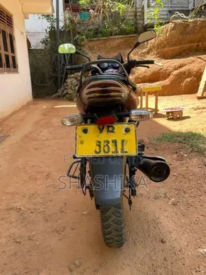 Bajaj Discover 2011