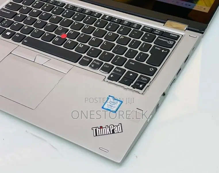 Lenovo 2 in 1 Rotatable Thinkpad Yoga X370 I7 7thGen Touch with pen