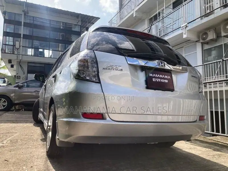Honda Fit Shuttle 2017