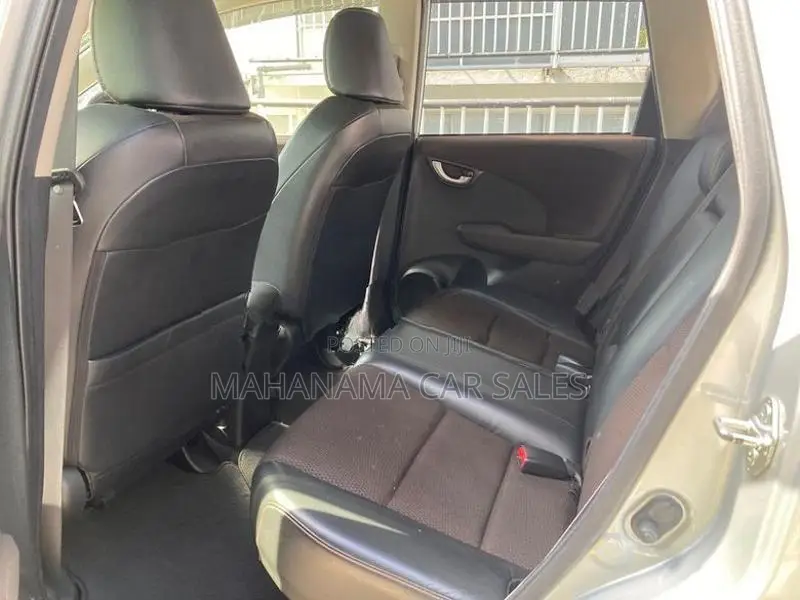 Honda Fit Shuttle 2017