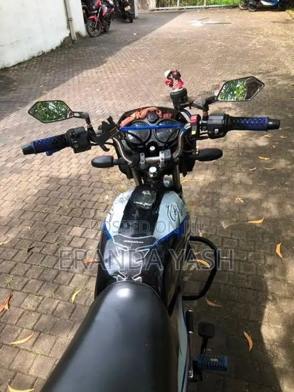 Bajaj CT100 2024