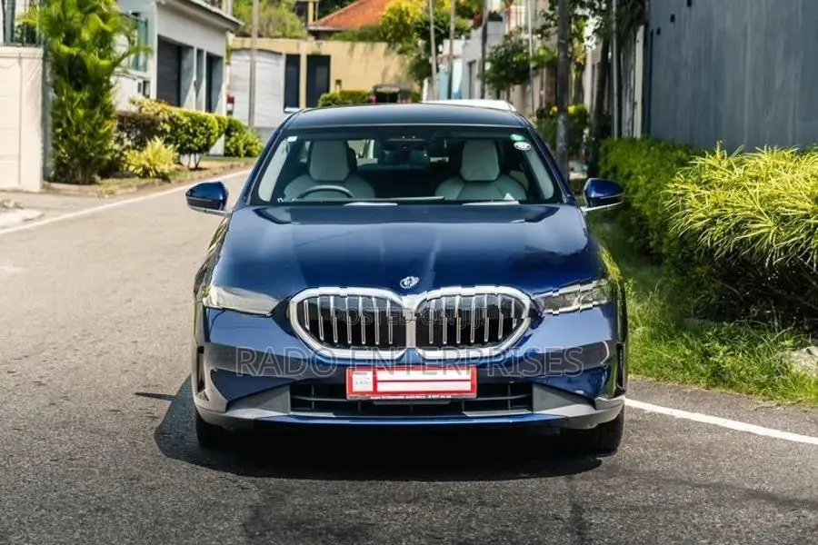 BMW 523i Premium luxury 2023