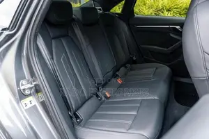 Audi A3 S LINE 2023