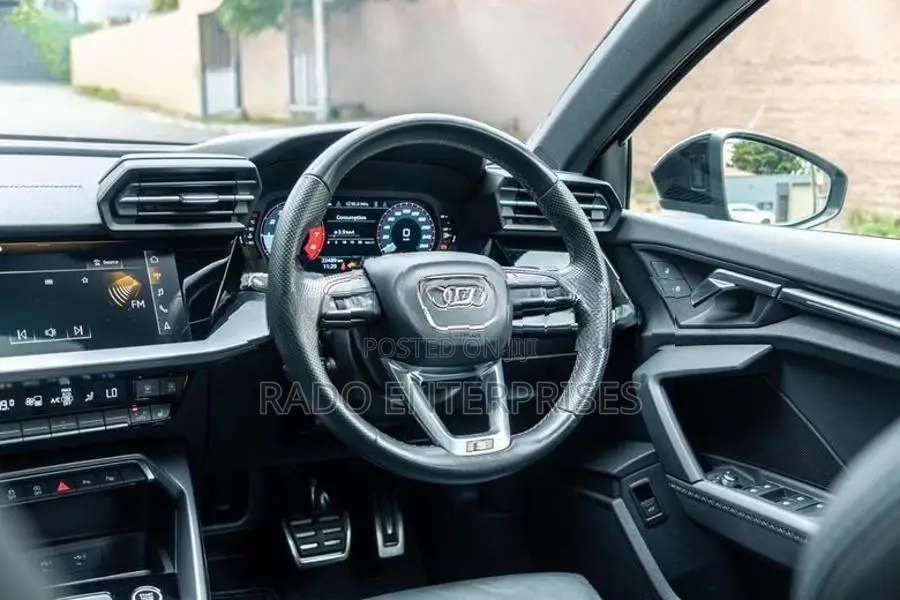 Audi A3 S LINE 2023