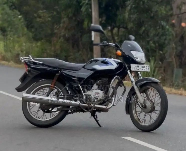 Bajaj CT100 2012