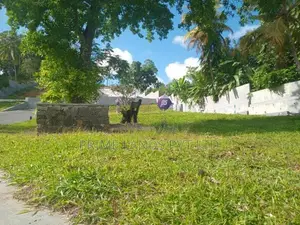 Lands for Sale in Karapitiya