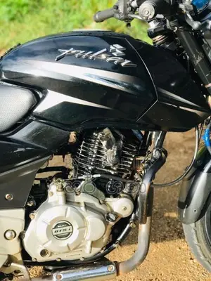Bajaj Pulsar 180 2016