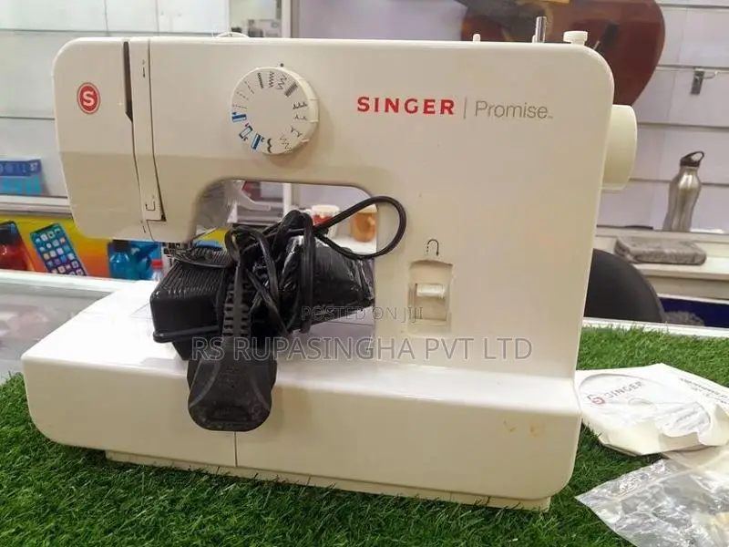 Singer Portable Sewing Machine