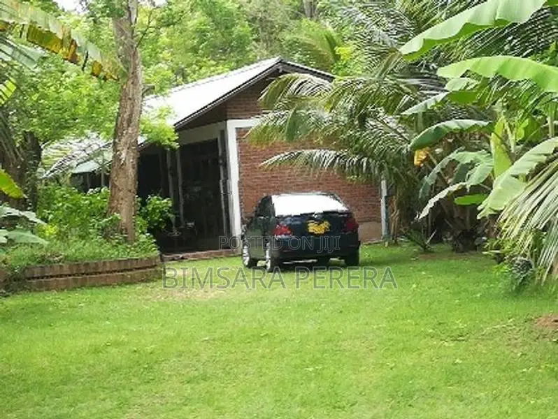 Holiday Bungalow for Sale - කතරගම