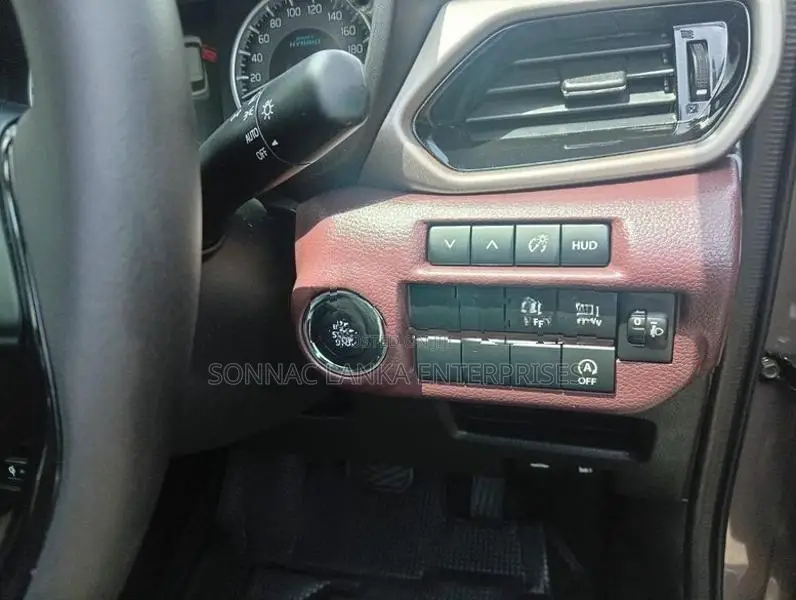 Suzuki Fronx Alpha AT Br/Nw 2026