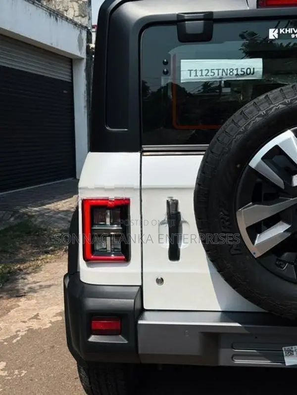 Mahindra Thar Roxx AX7L P RWD 2025