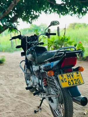 Bajaj CT100 2006
