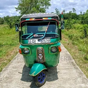 Bajaj RE 4 stroke qz 2010