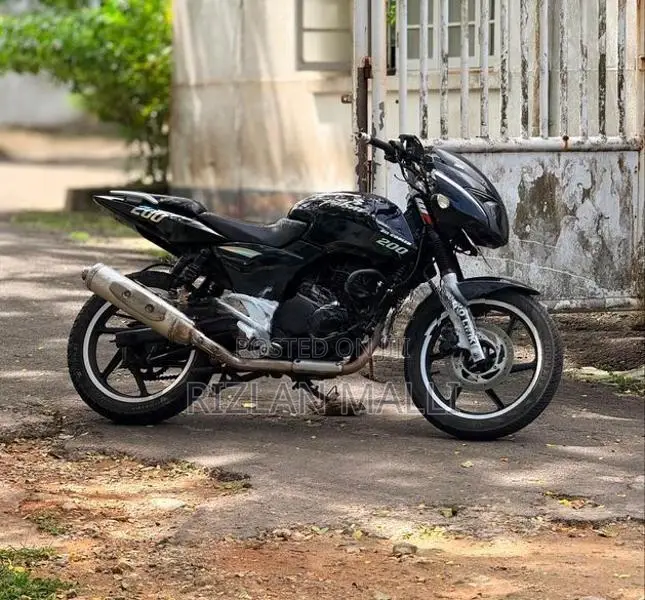 Bajaj Pulsar 200 2009