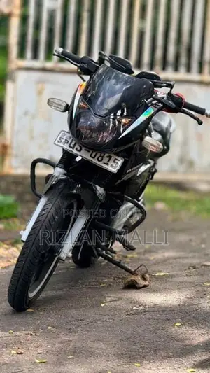 Bajaj Pulsar 200 2009