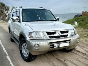 Mitsubishi Montero V6 2006