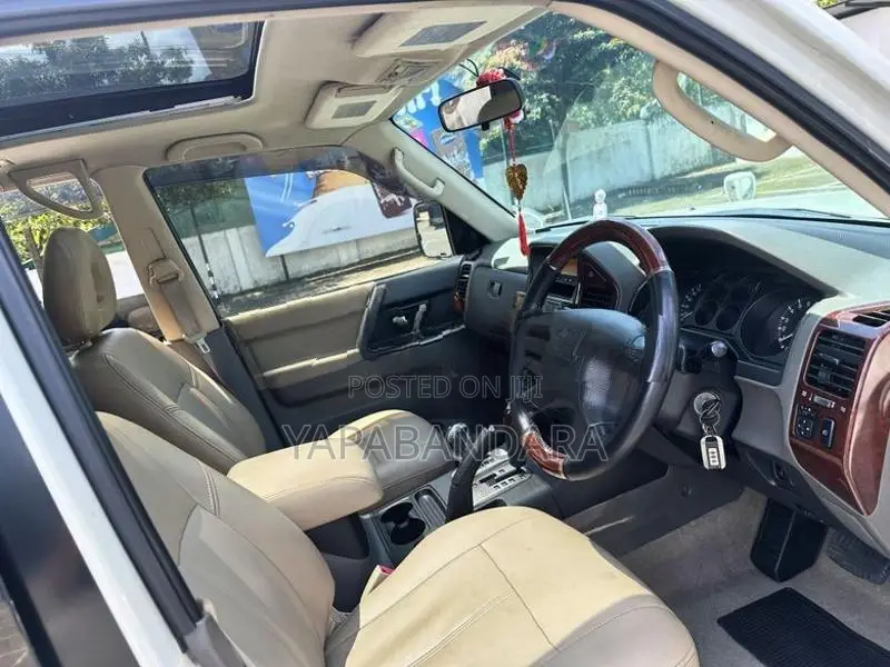 Mitsubishi Montero V6 2006