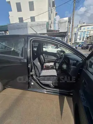 Daihatsu Mira L SA3 2024