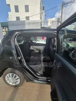Daihatsu Mira L SA3 2024