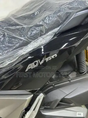 Honda ADV 160 2025