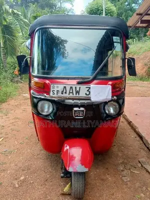 Bajaj RE 2015