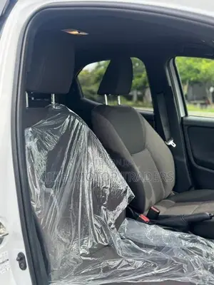 Toyota Yaris G Headrest 4way BSM 2026