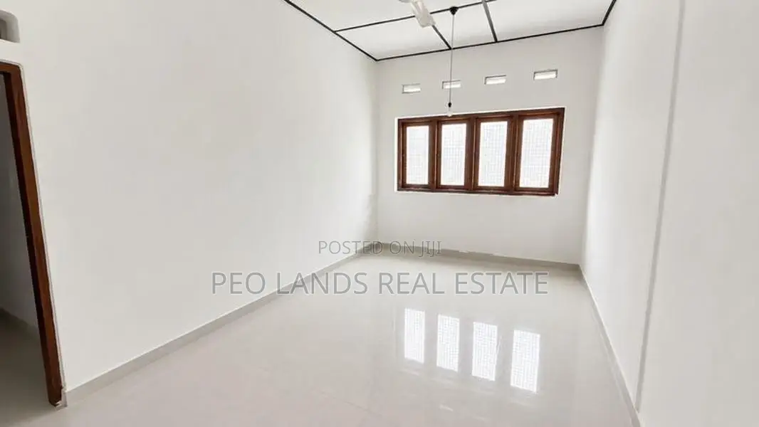 (DL1283) 11.25 Perch Land for Sale in Nugegoda