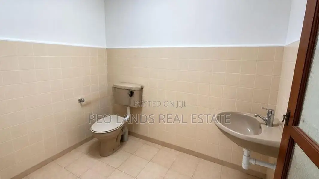 (DL1283) 11.25 Perch Land for Sale in Nugegoda