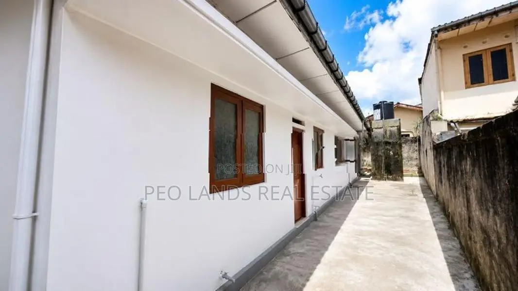 (DL1283) 11.25 Perch Land for Sale in Nugegoda