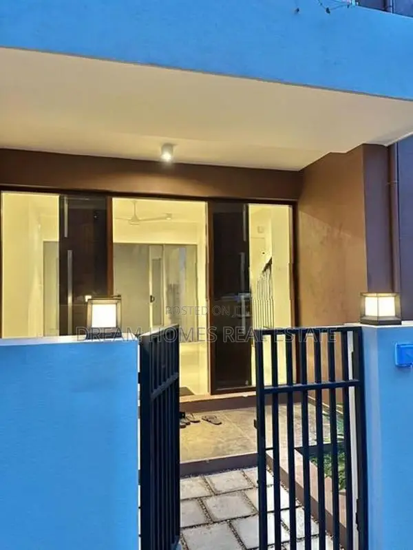 New Luxury Villa for Sale in Hokandara – 7 Perches