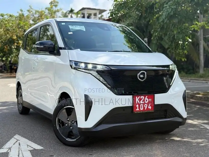 Nissan Sakura EV 2025