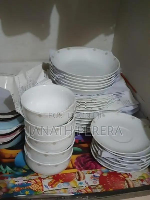 Dankotuwa Porcelain Dinner Set