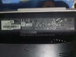 HP w1907 19" Monitor (For Parts or Repair)