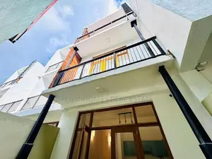 3-Story House for Sale in Nugegoda, Delkada